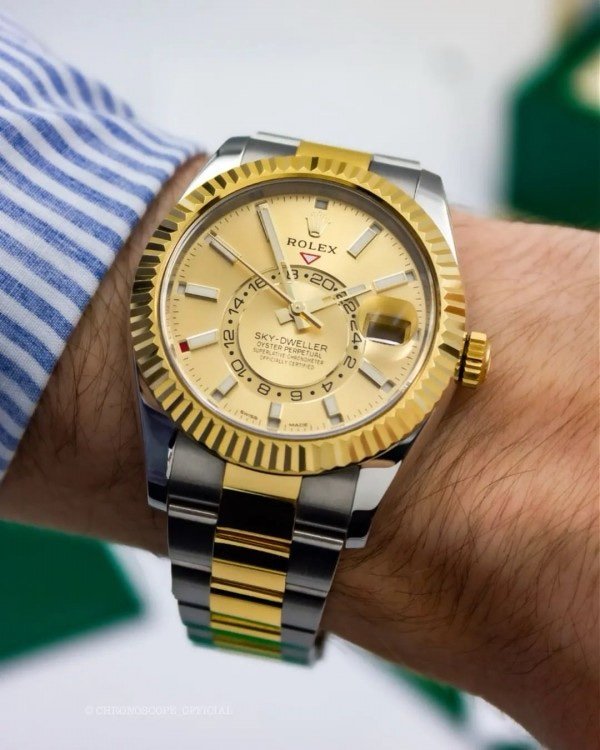 Rolex Oyster perpetual Sky Dweller