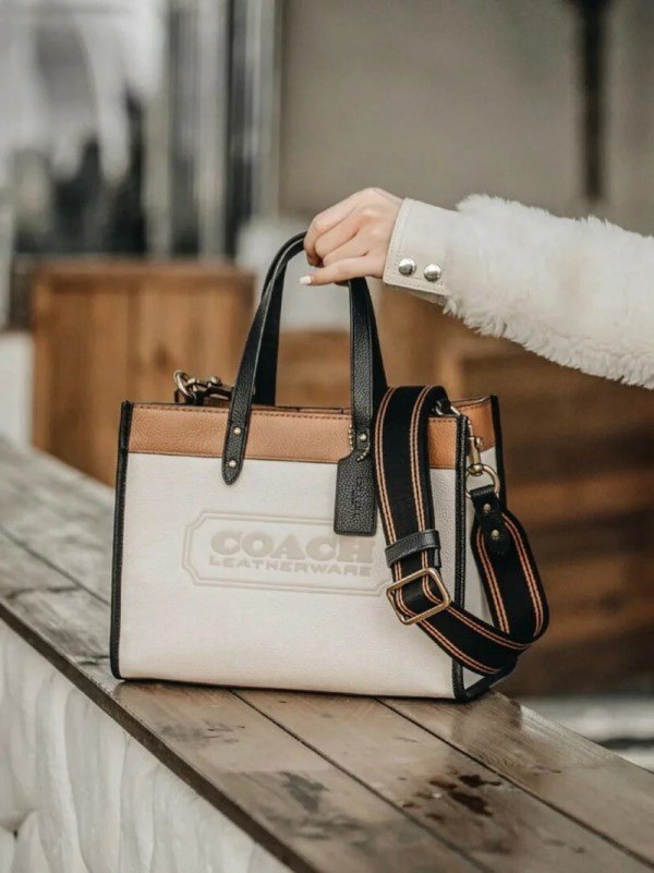 Coach Field Tote Bag With OG Double Box & Dust Bag_& Shoulder Strap (White-116)
