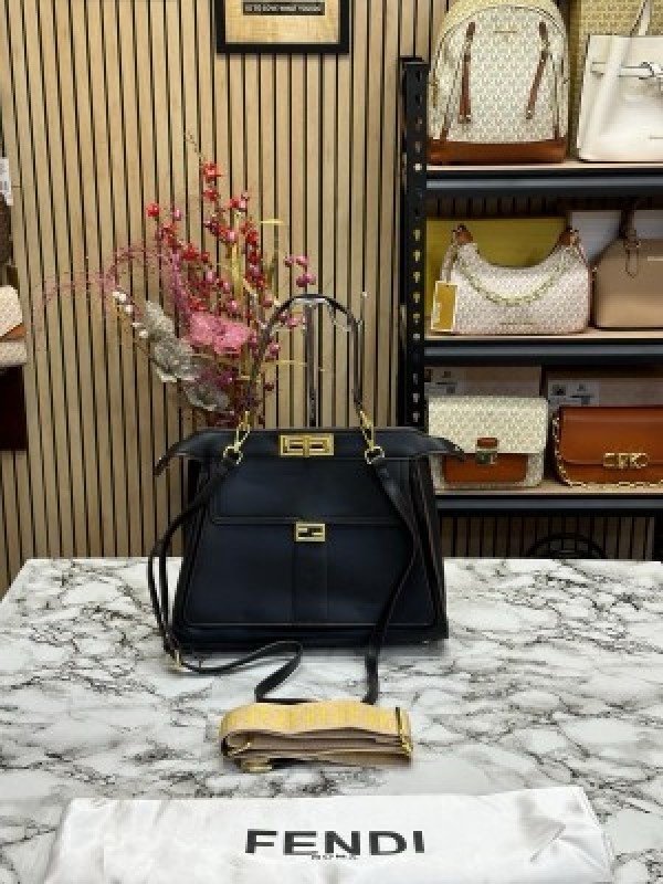 FEND I PEEKABOO BOLSA HANDBAG WITH DUST BAG PREMIUM QUALITY (BLACK)(MT)
