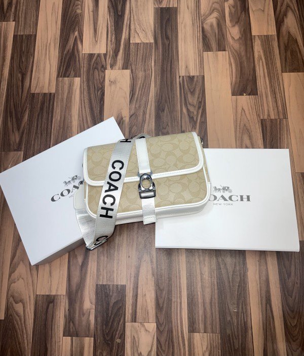 Coach league messenger bag in signature With folding box 262(BR)