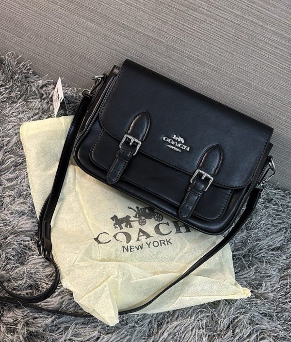 Coach Lucy Crossbody In Signature Canvas With folding box 250(BR)