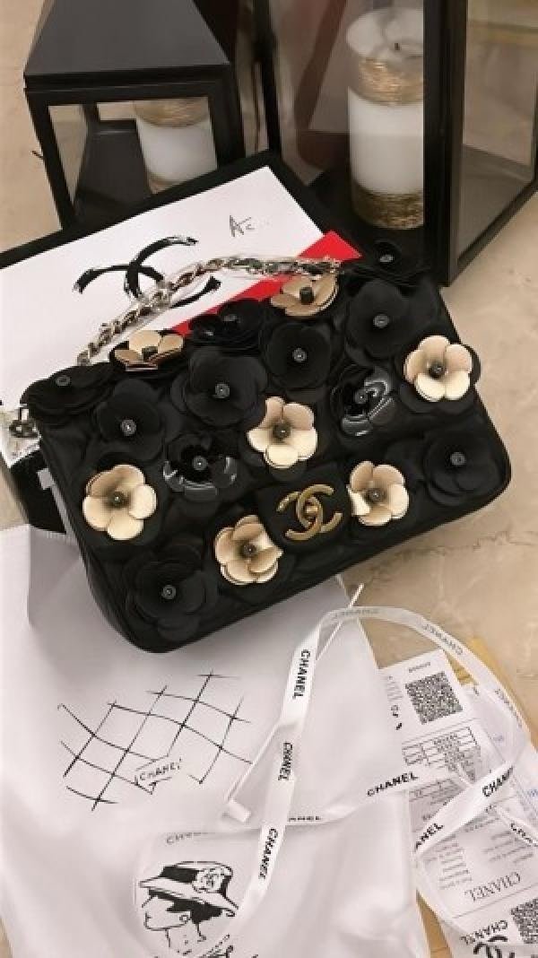 Chanel camellia flower handbag with box(BH)