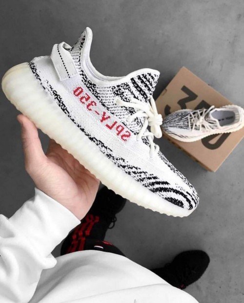 yeezy 350 v2 zebra