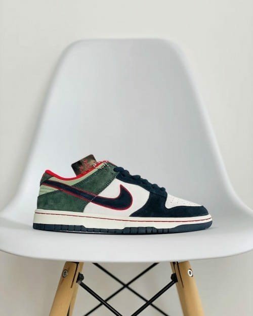 Nikee Dunk Low x Otomo Katsuhiro Navy Green Red Greenback Includes Suede Overlays fix