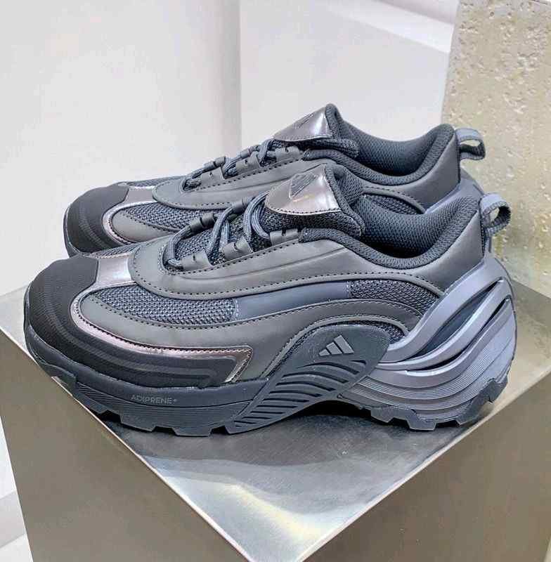 Adidass Wonder Runner Turbo Dark Grey 288