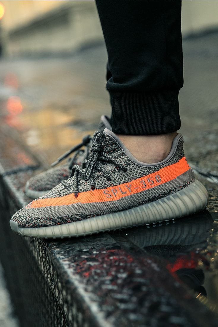 Yeezy 350 V2 Beluga With Full Kit 002