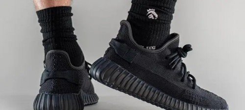 Yeezy 350 Boost Onyx Semi UA Quality With All Accessories