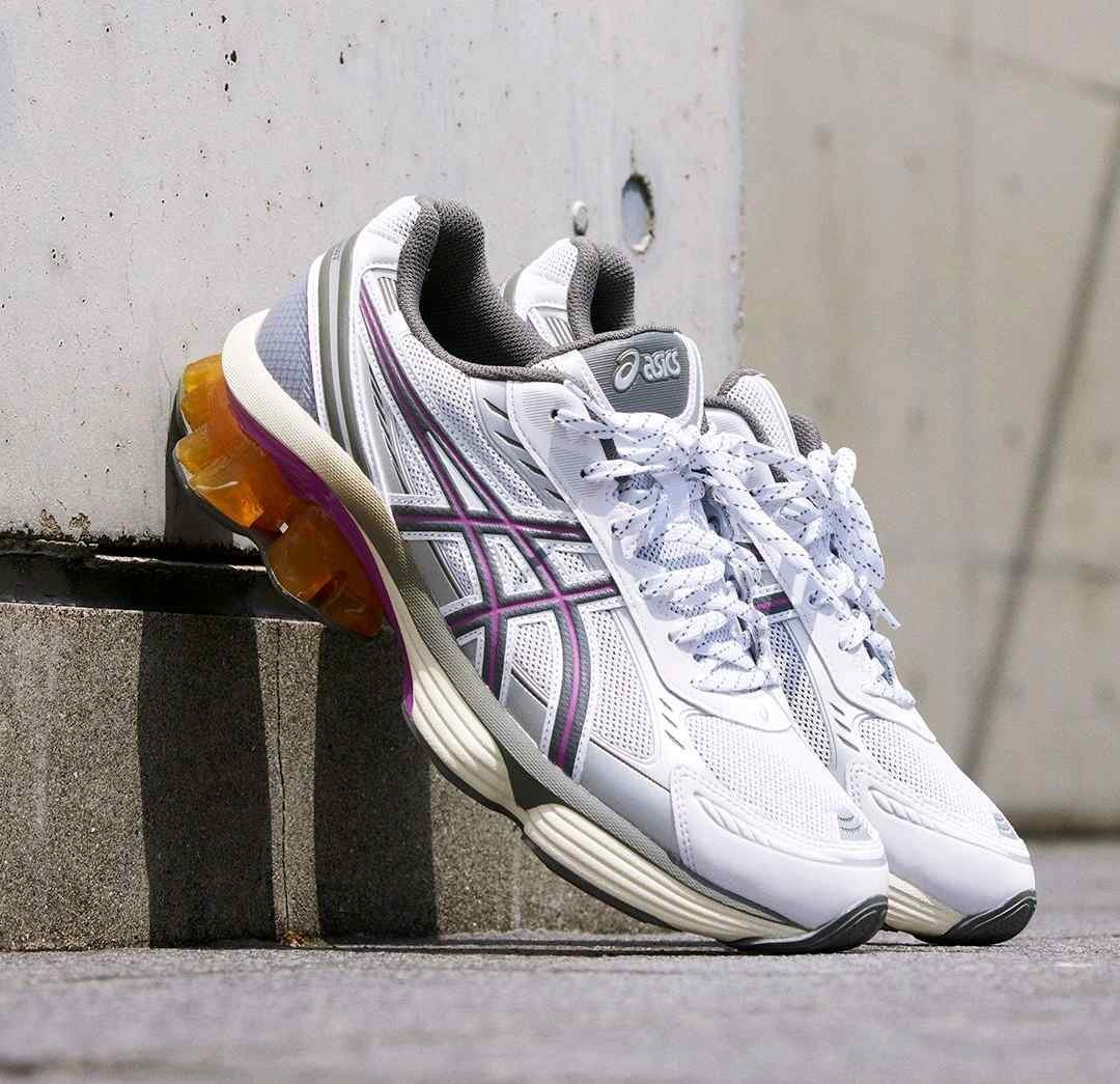 Asicss Mens GEL-KINETIC FLUENT White 446.