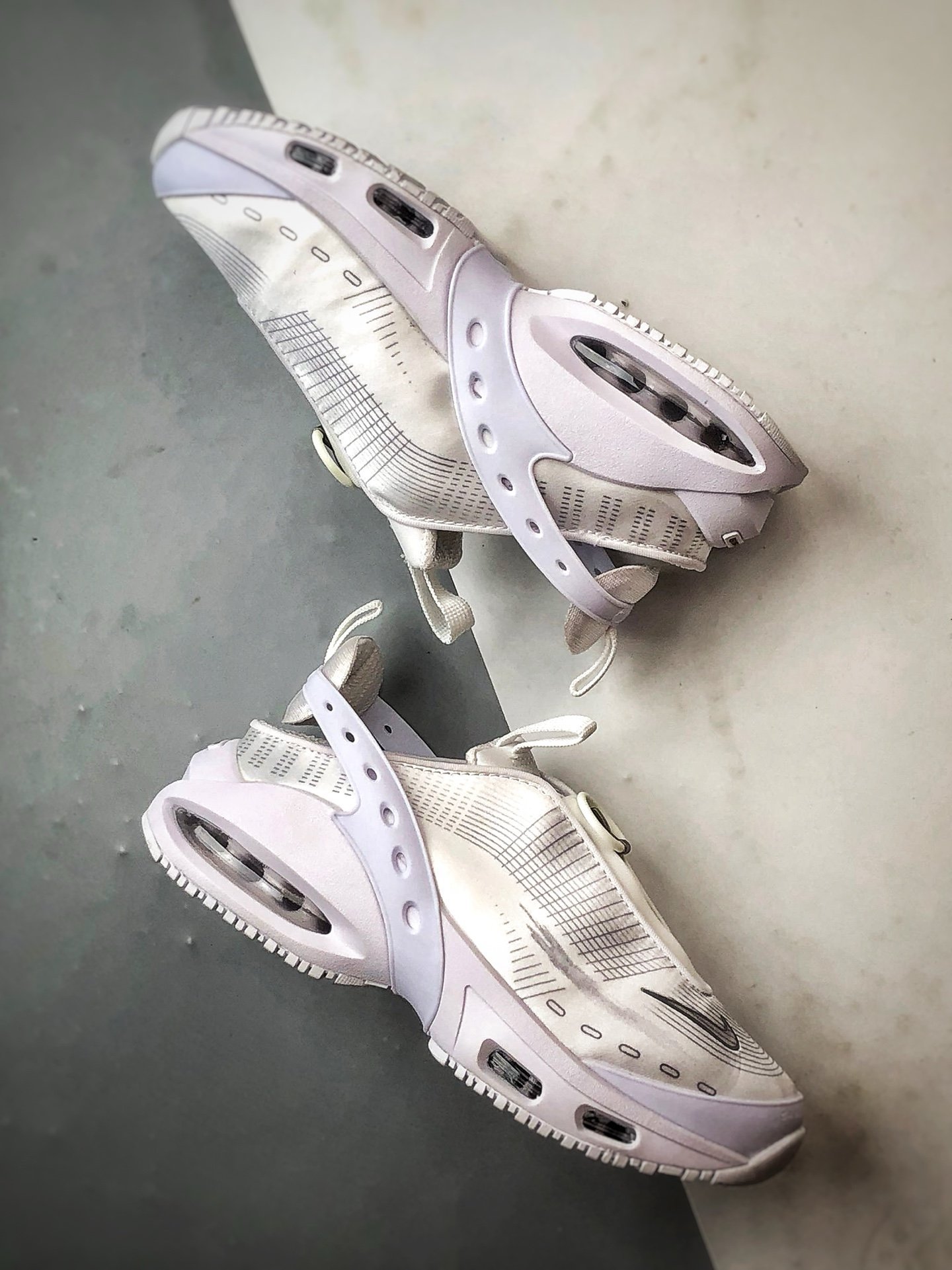 Nikke AirMax Craze White Metallic Gold