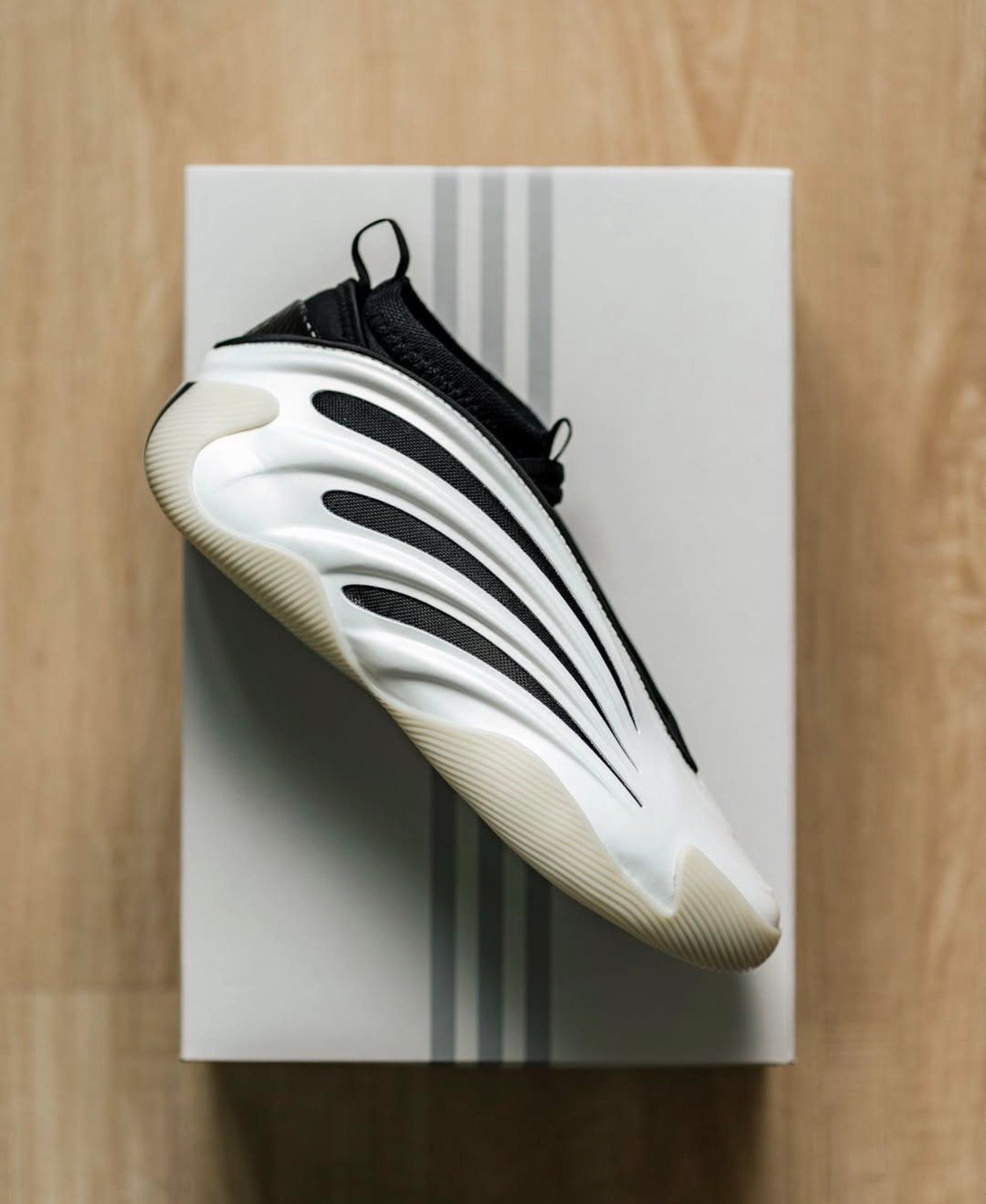 Adiddas Harden Volume 9 Pearlized