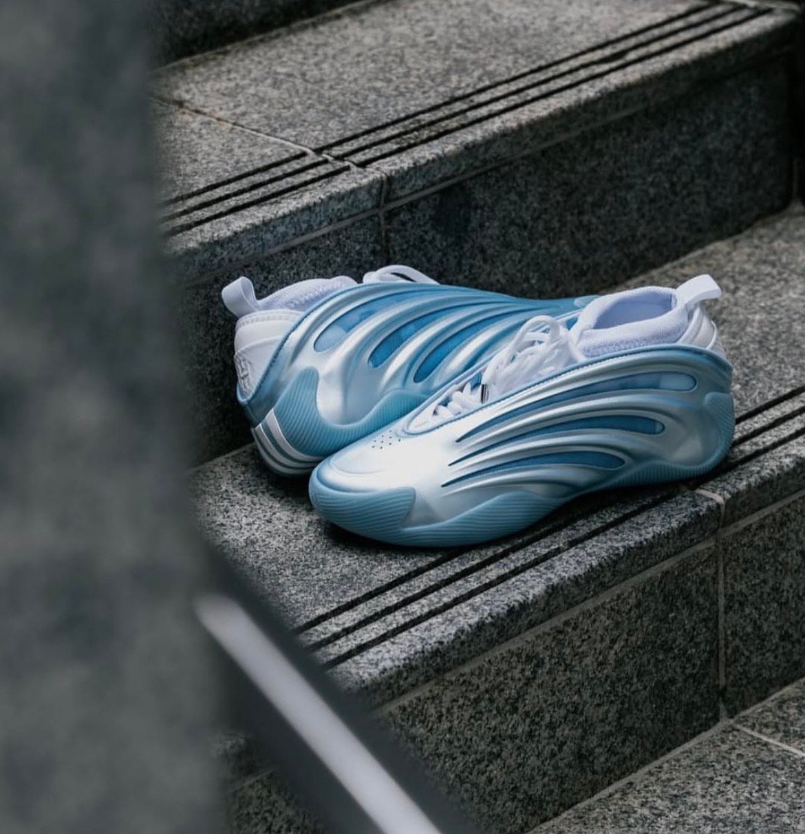 ADIDA.S HARDEN VOLUME 9 GLOW BLUE